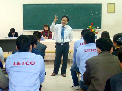 Ký hợp đồng cho 13 TTS ngày 07/04/2011