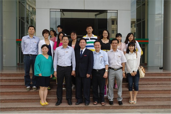 Đoàn Giáo viên và Sinh viên trường Đại học Sư Phạm Quảng Tây(Trung Quốc) sang giao lưu và học tập tại trường Đại hoc Công nghiệp Hà Nội.