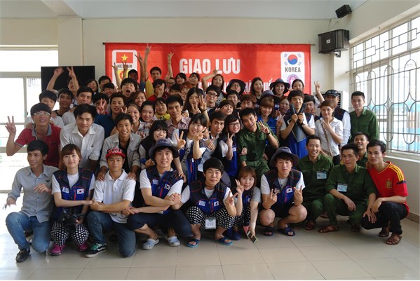 Tổng kết và trao chứng nhận cho 30 sinh viên trường Đại học ChonBuk.