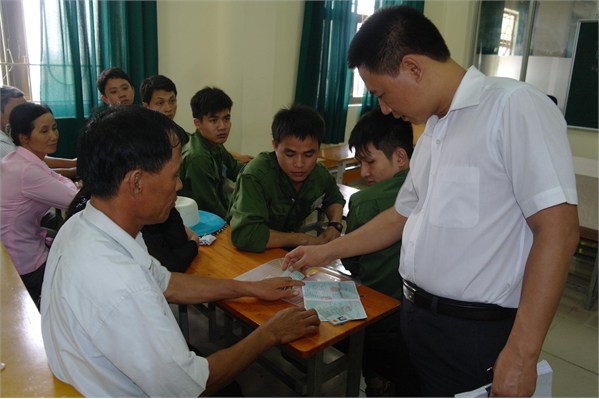 Ký hợp đồng cho 13 thực tập sinh xuất cảnh sang Nhật Bản làm việc.
