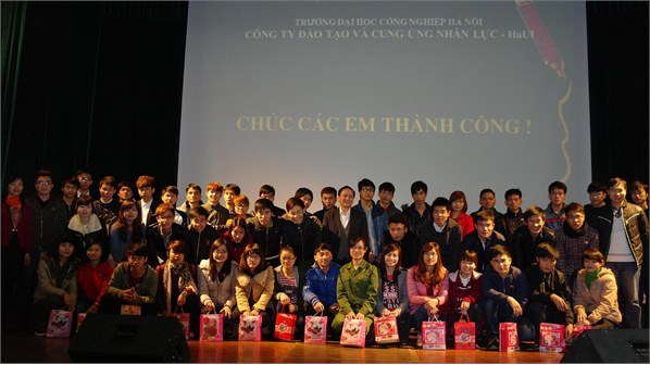 Lễ tổng kết và chia tay du học sinh kỳ tháng 4-2014