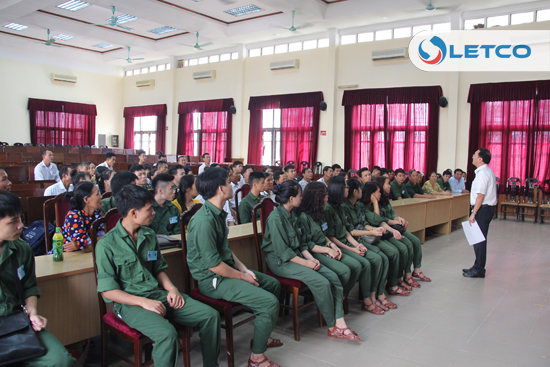 ky hop dong 28 thuc tap sinh nhat ban