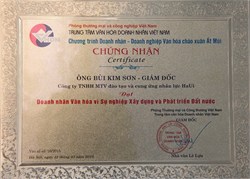 Đón nhận danh hiệu “Doanh nhân Văn hóa vì sự nghiệp xây dựng và phát triển đất nước – Doanh nghiệp Văn hóa có nhiều đóng góp cho xã hội”