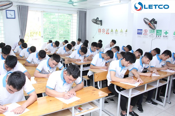 Buổi thi tuyển đánh giá, xếp loại Thực tập sinh nguồn