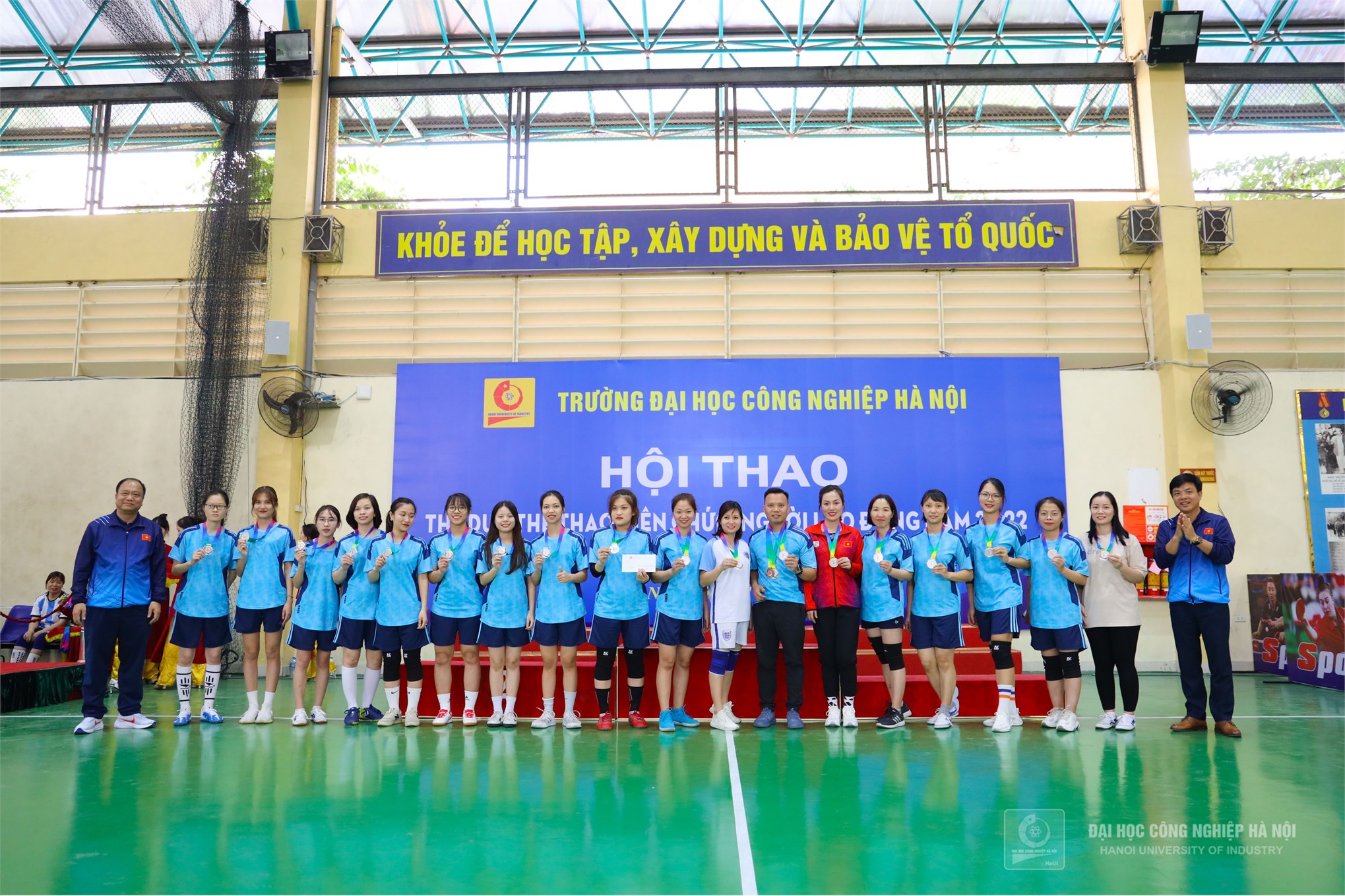Tưng bừng Hội thao Thể dục thể thao viên chức, người lao động Trường Đại học Công nghiệp Hà Nội năm 2022