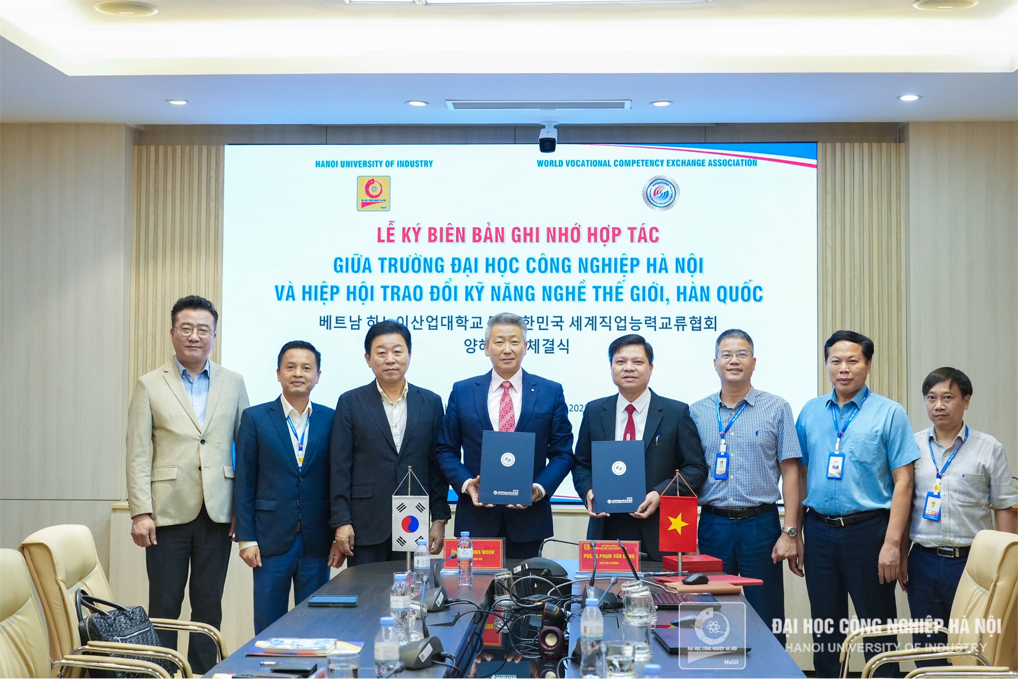 Ký Biên bản ghi nhớ hợp tác với Hiệp hội trao đổi kỹ năng nghề thế giới, Hàn Quốc (WVCEA)