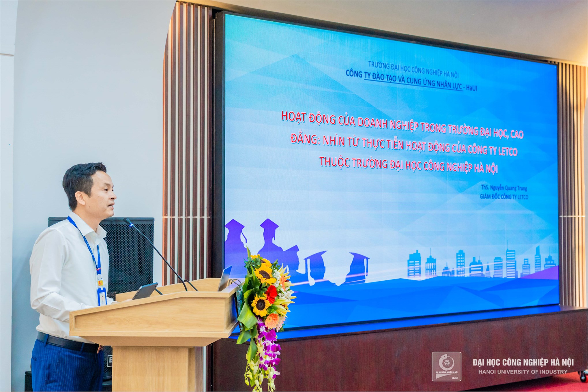 Phát triển mô hình doanh nghiệp trong trường đại học, cao đẳng thuộc Bộ Công Thương