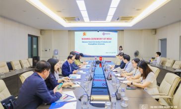 Mở rộng hợp tác định hướng đào tạo sinh viên thành công dân toàn cầu